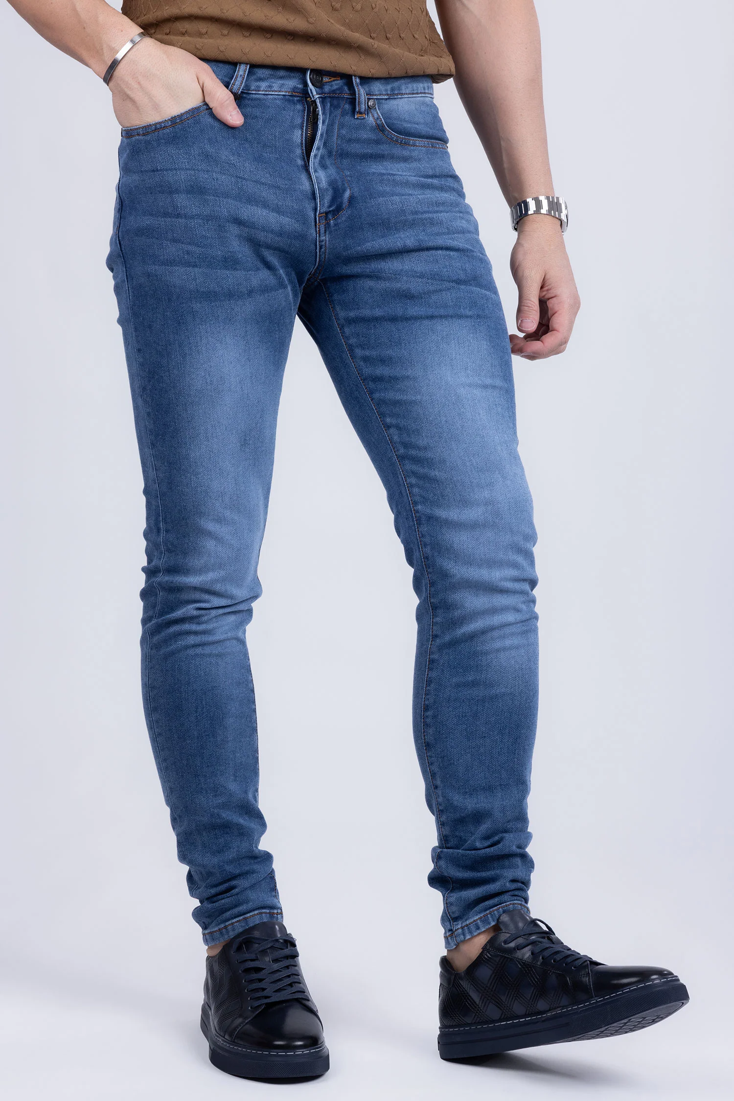 Le Mans Jeans - Image 3